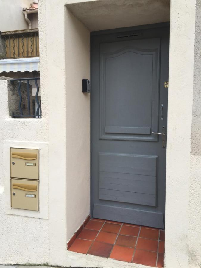 T2 Avec Terrasse, Clim , Box Fibre Apartment Vedene Bagian luar foto
