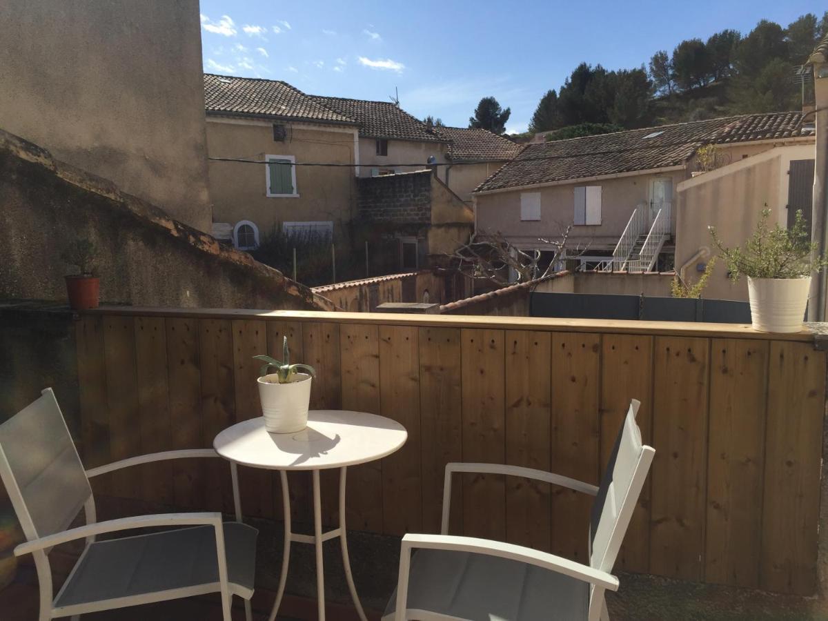 T2 Avec Terrasse, Clim , Box Fibre Apartment Vedene Bagian luar foto