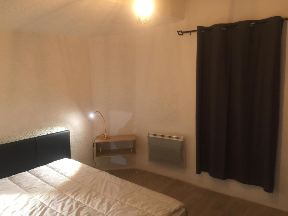 T2 Avec Terrasse, Clim , Box Fibre Apartment Vedene Bagian luar foto
