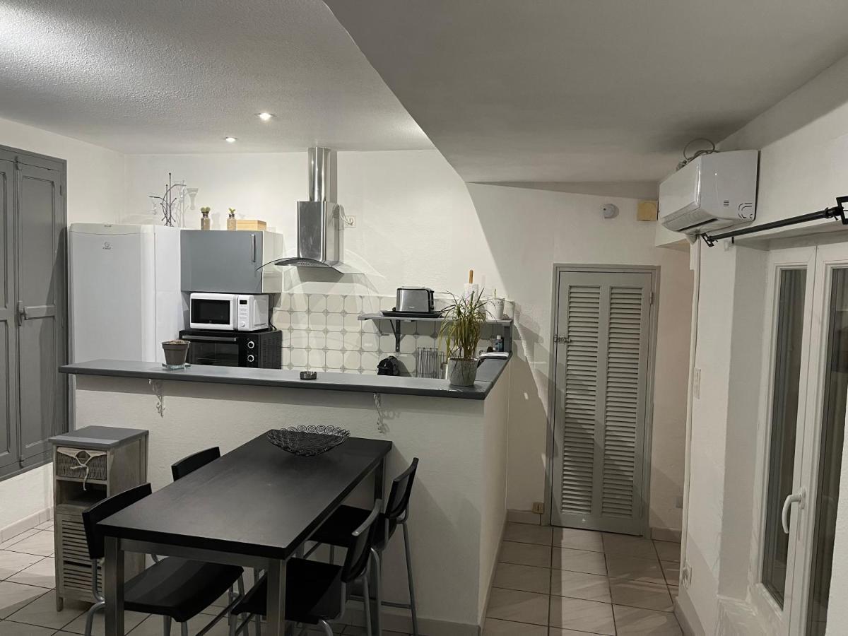 T2 Avec Terrasse, Clim , Box Fibre Apartment Vedene Bagian luar foto